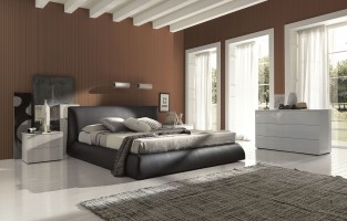 7020 Flos