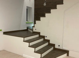 Scari interioare IM1849 2 Sc&#259;ri Quick-Step